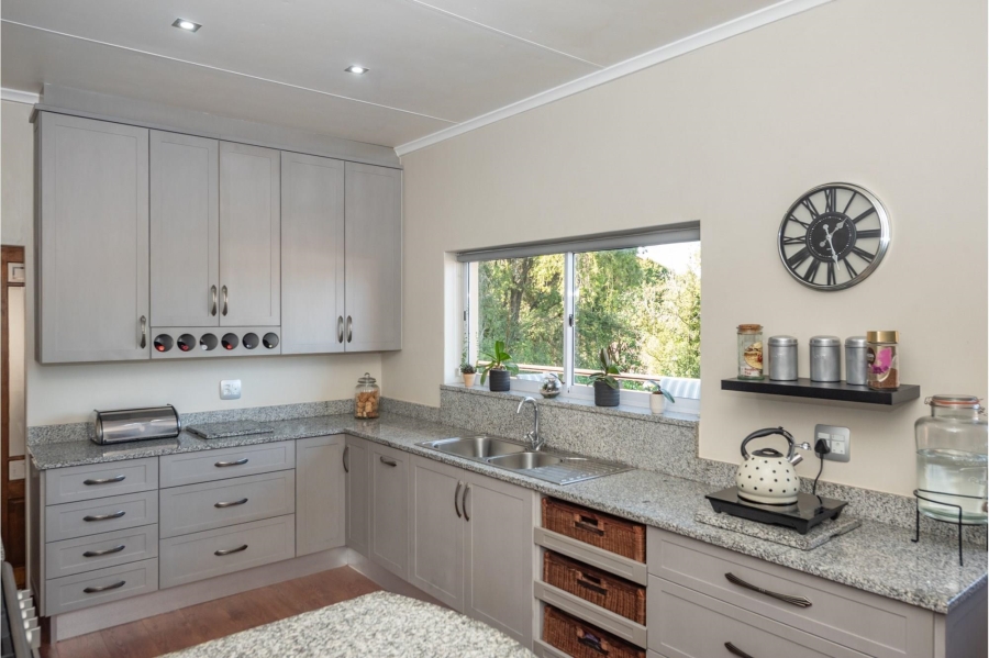 4 Bedroom Property for Sale in Vanes Estate Eastern Cape